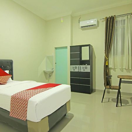 Utama Residence Padang  Esterno foto