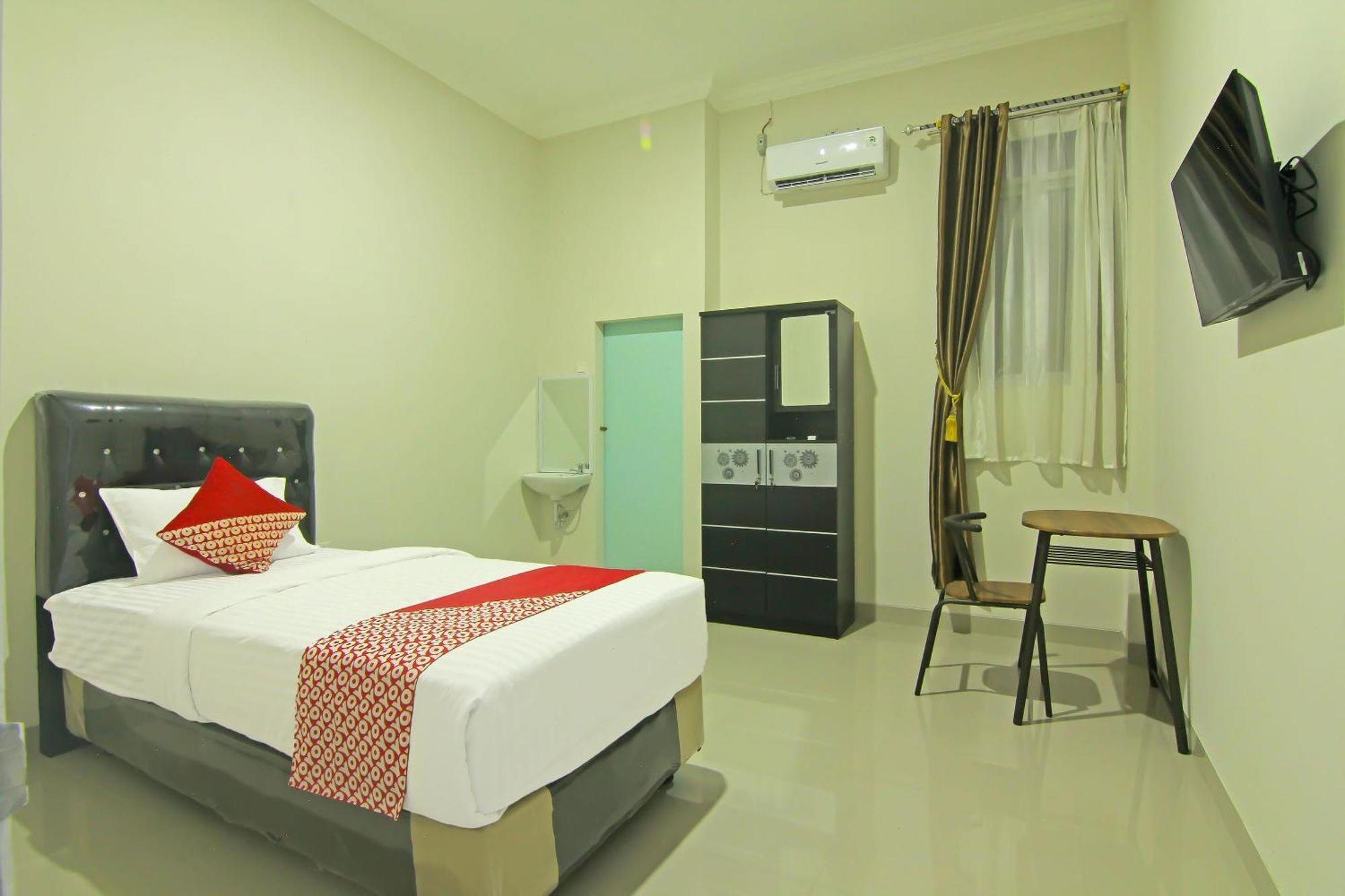 Utama Residence Padang  Esterno foto