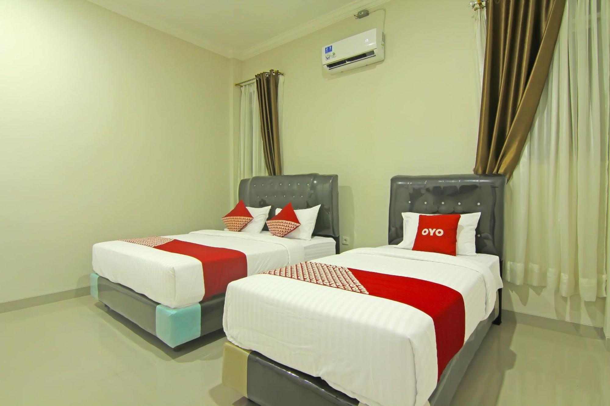 Utama Residence Padang  Esterno foto
