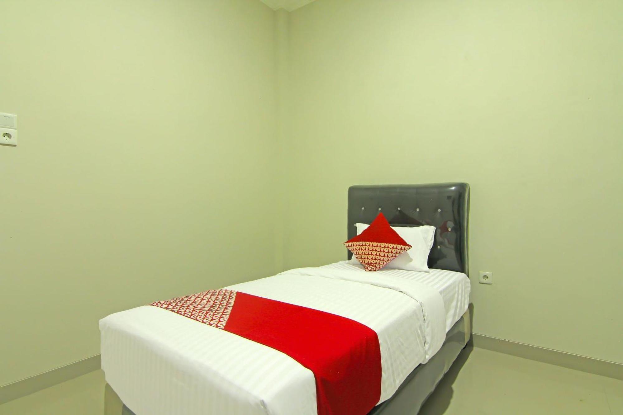 Utama Residence Padang  Esterno foto