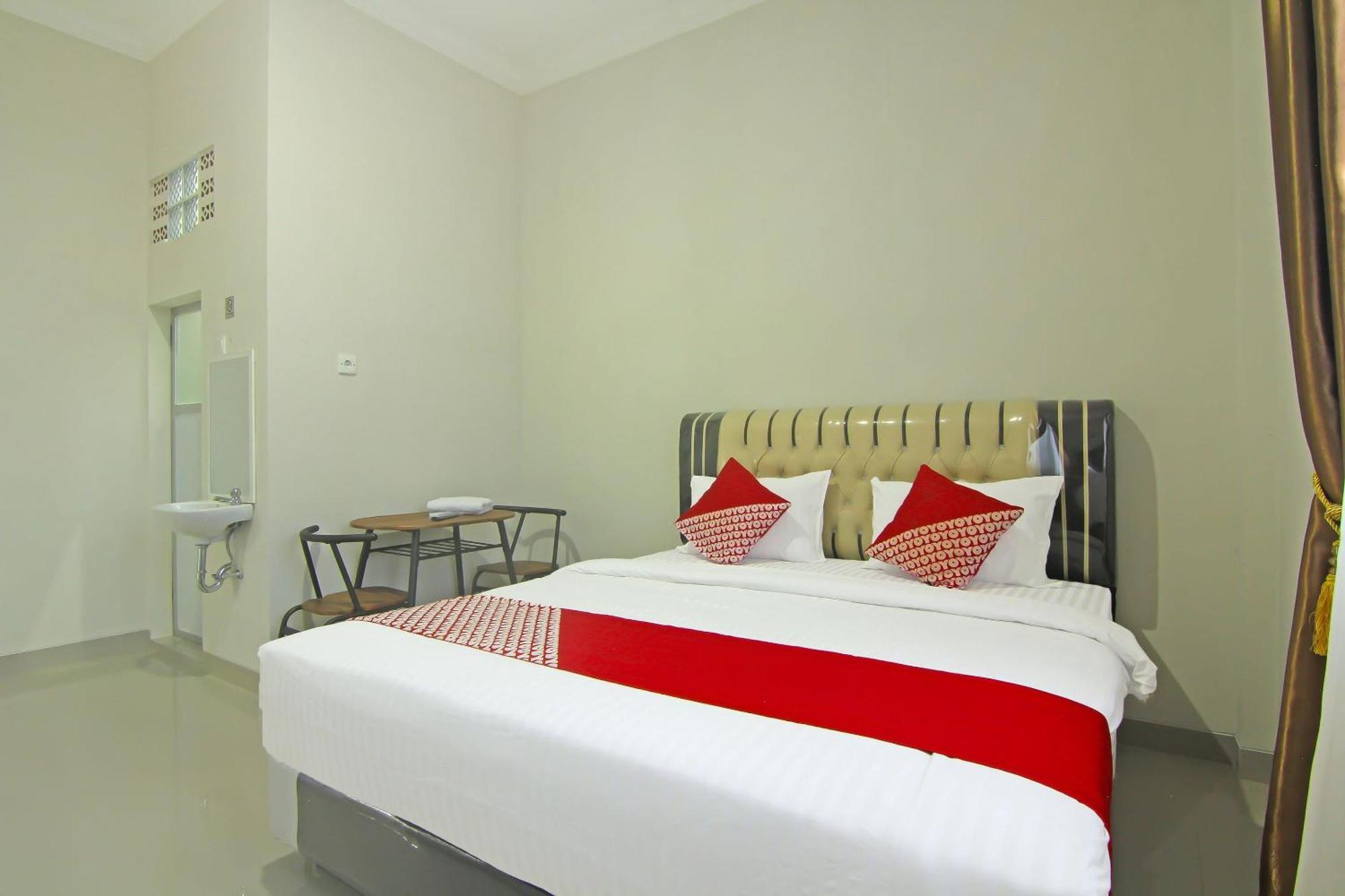 Utama Residence Padang  Esterno foto